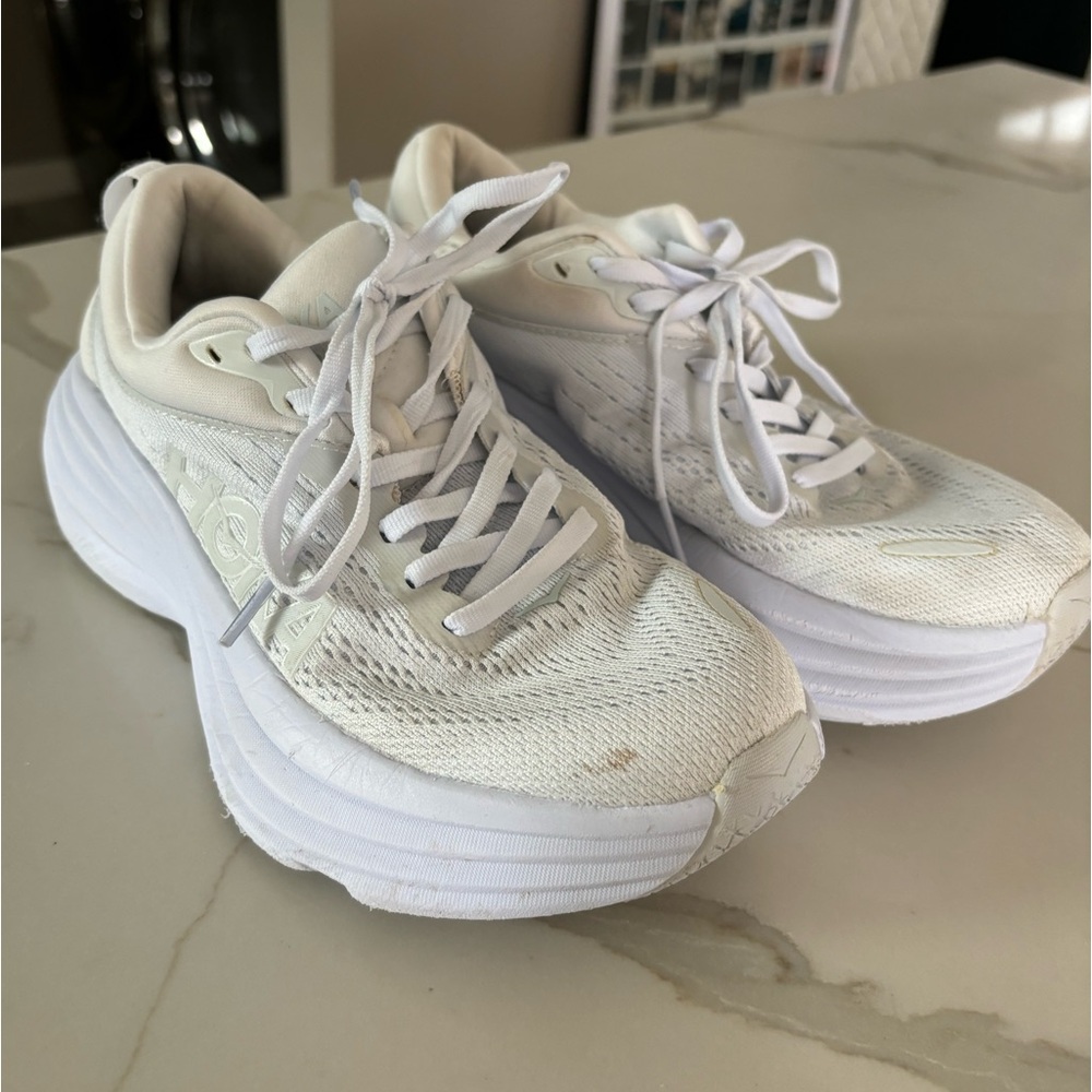 Hoka Bondi 8 Running Shoes